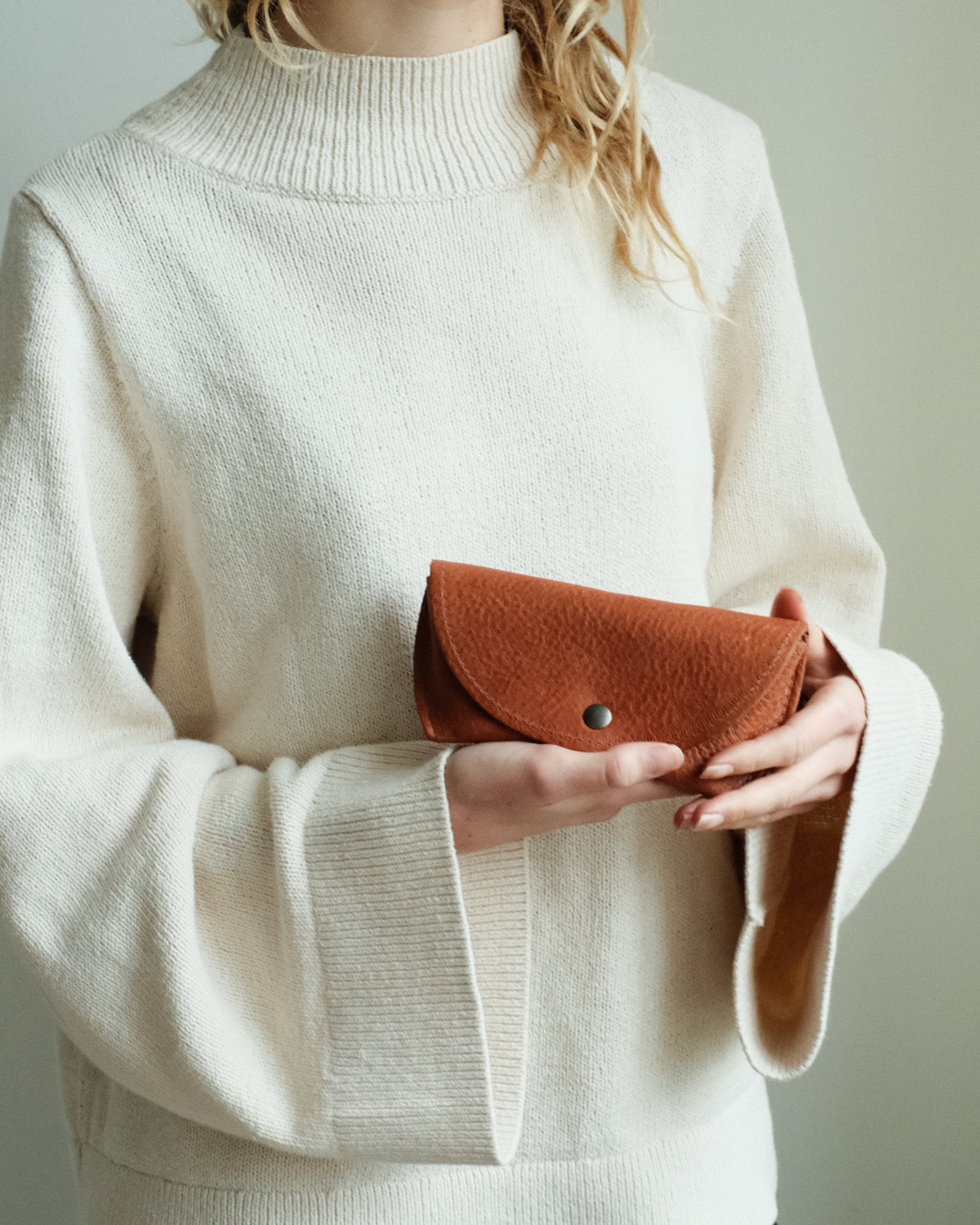 LOU glasses case - marrone