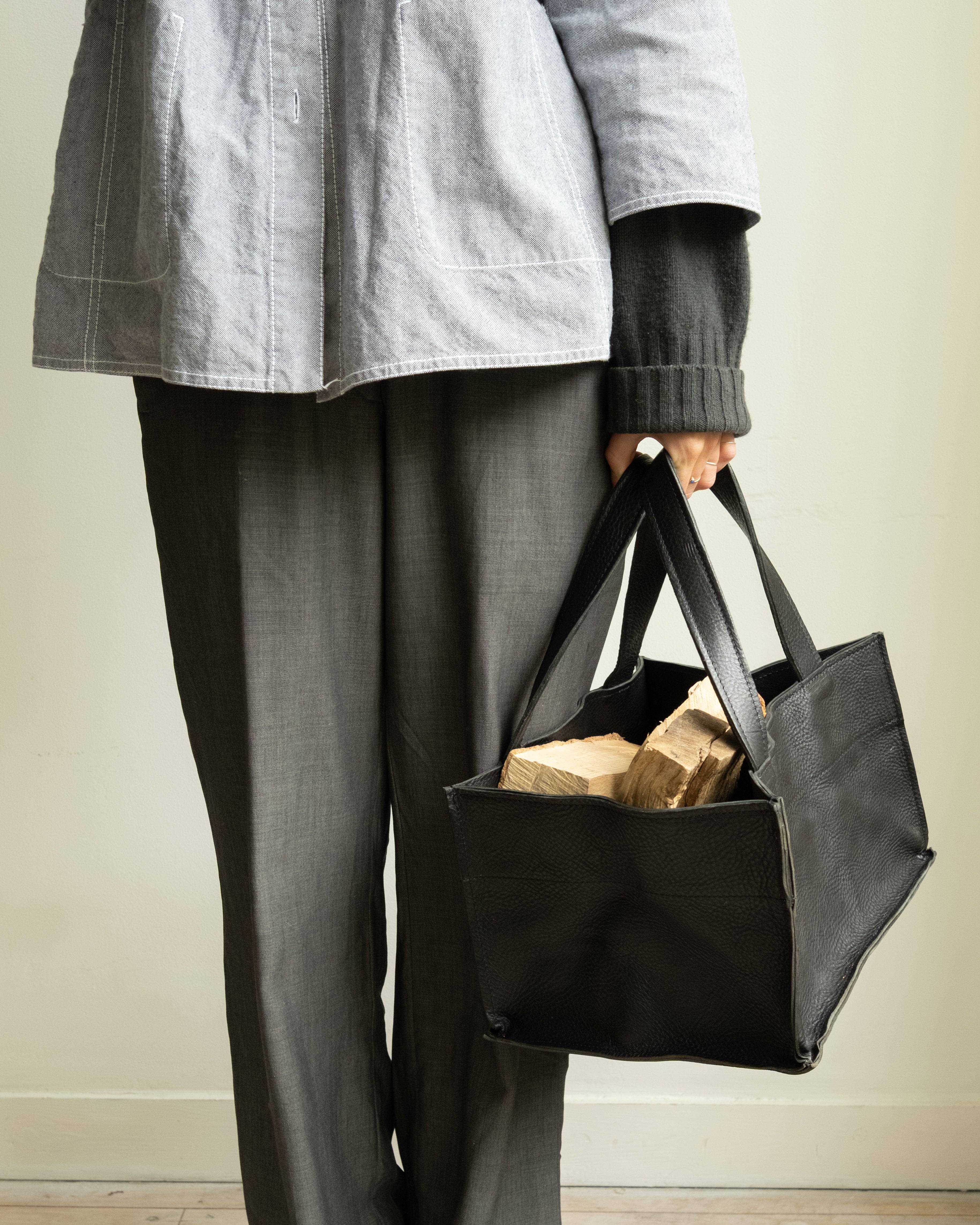 WOOD BASKET small - black